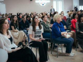 Доступная лингвистическая среда: опыт КВШП