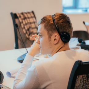 Мастер-класс по устному переводу от эксперта английской службы устного перевода Отделения ООН в г. Вена Сары Ирэнэ