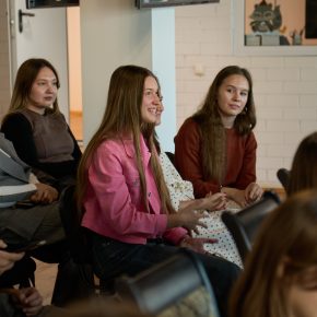 Переводческий хакатон: как в КВШП отметили Международный день перевода Переводческий хакатон: как в КВШП отметили Международный день перевода