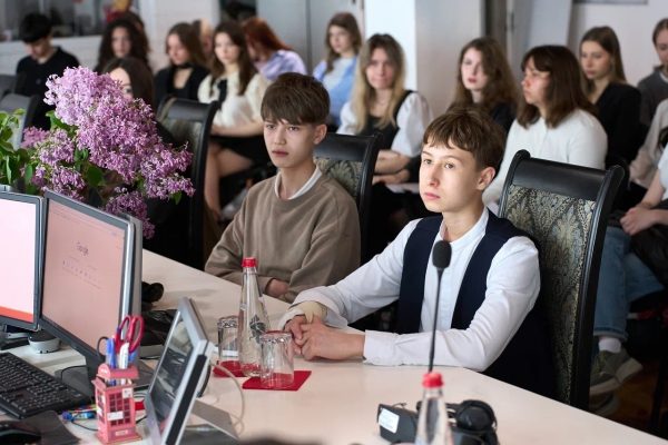 В КВШП прошла научная конференция школьников «ЛингваЛаб: слова имеют значение» В КВШП прошла научная конференция школьников «ЛингваЛаб: слова имеют значение»