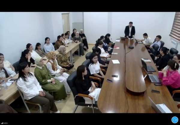 Диалог культур: Восток и Запад о семейных ценностях